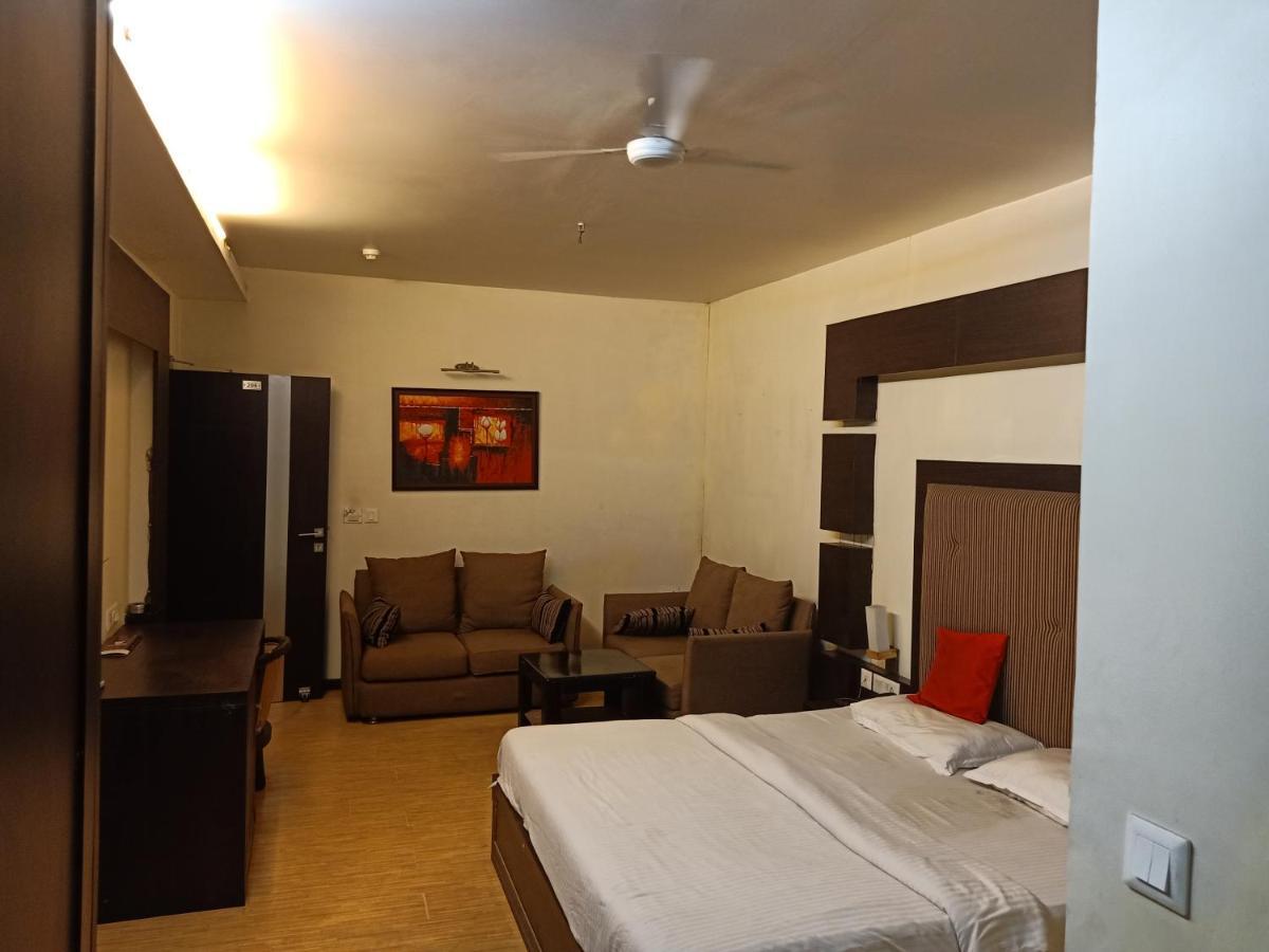 Hotel V.I.P. Regency Dhanbad Ngoại thất bức ảnh