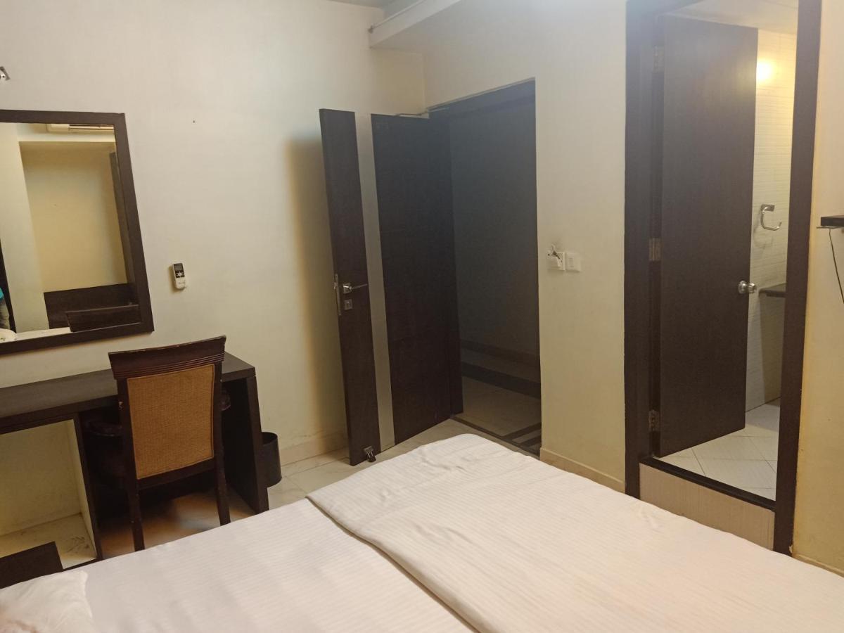 Hotel V.I.P. Regency Dhanbad Ngoại thất bức ảnh