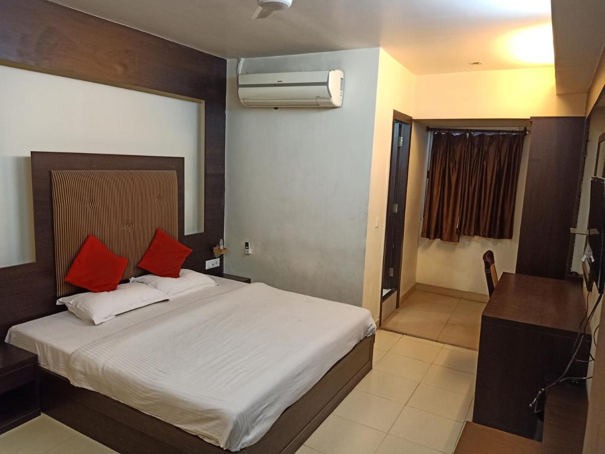 Hotel V.I.P. Regency Dhanbad Ngoại thất bức ảnh